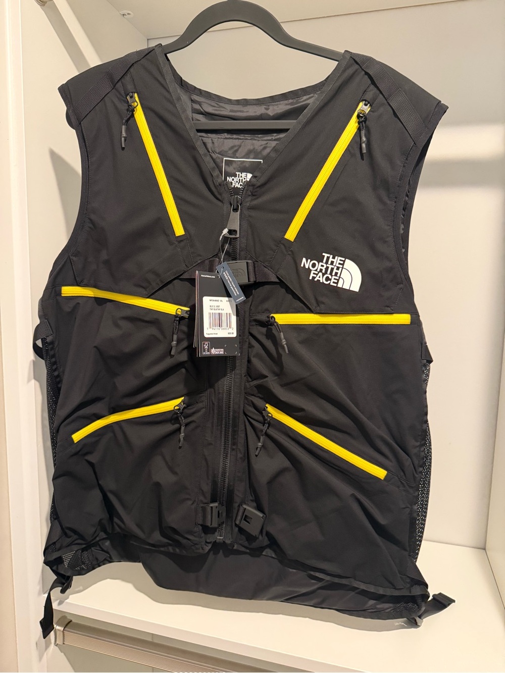 The North Face Men’s 3L vest new with tags XL